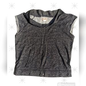 Mudd Vintage Cropped Sleeveless Sweatshirt Black/Grey Scoop neck Top Jr Lg
